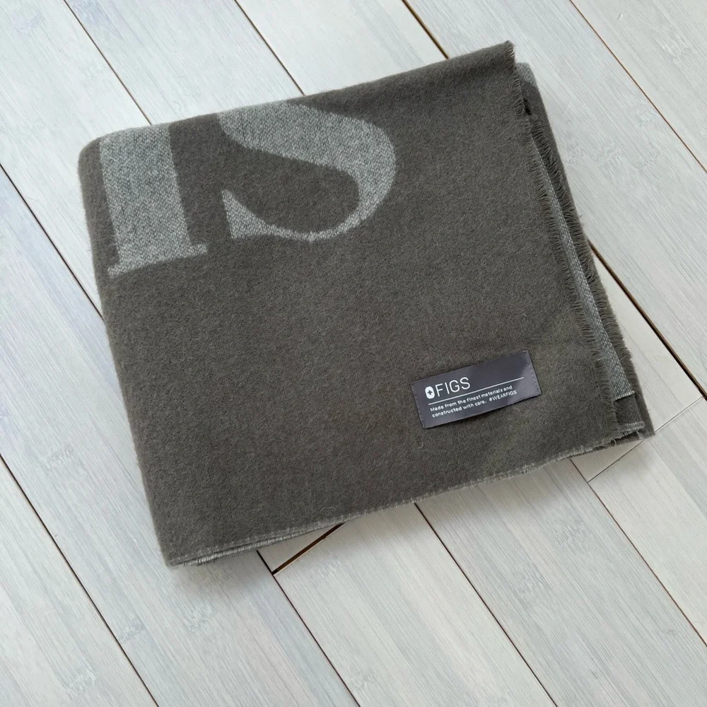 NEW Figs Scarf (Fawn) - Picture 3 of 3